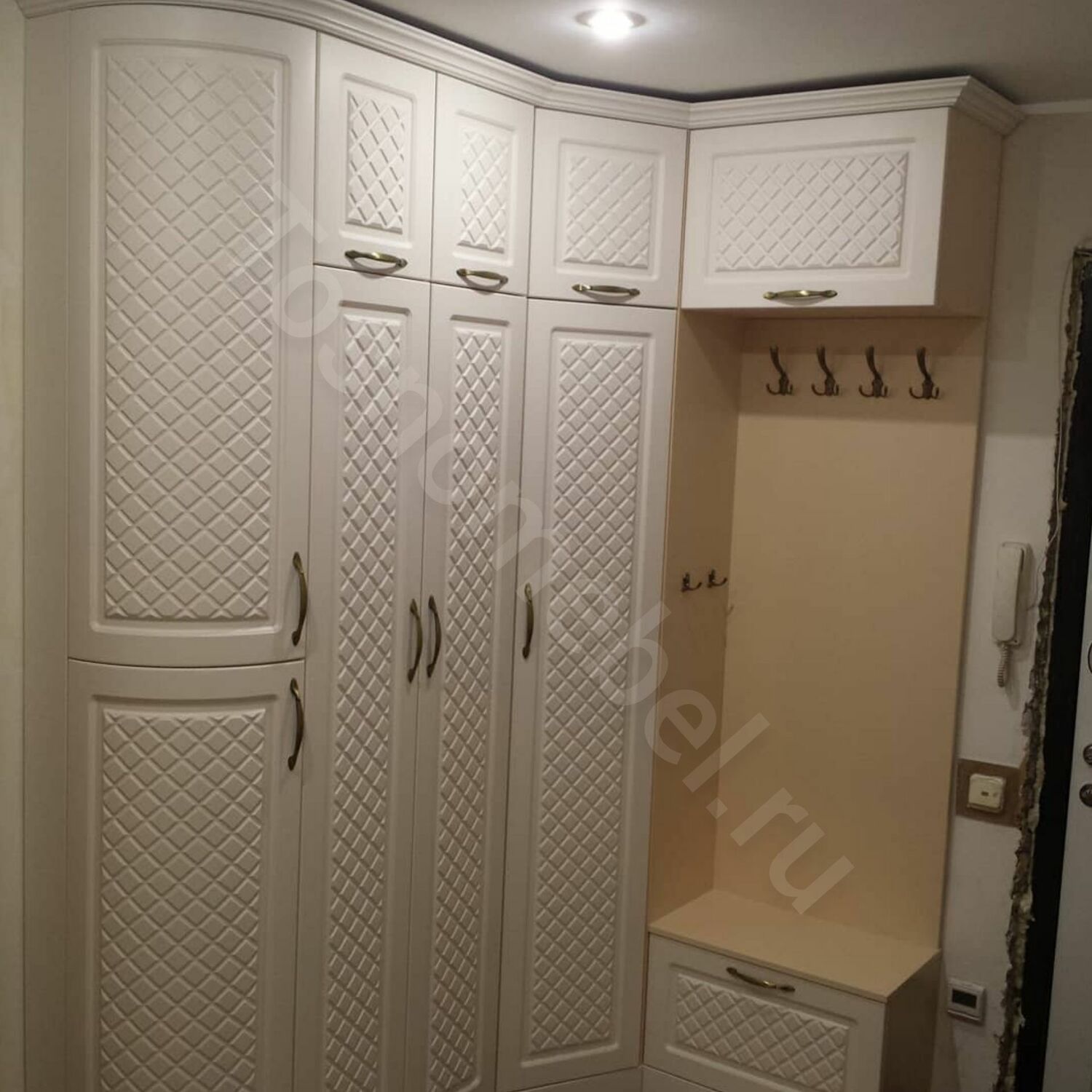 Шкаф для прихожей